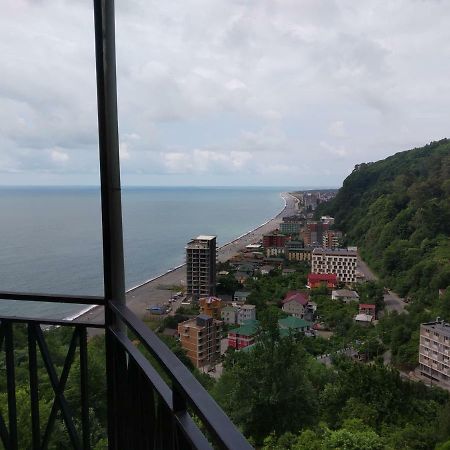 Aniva The Hotel Batumi Esterno foto